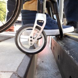 "Nouvelle" ligne de tram 8. A-t-on oublié l'accessibilité ?